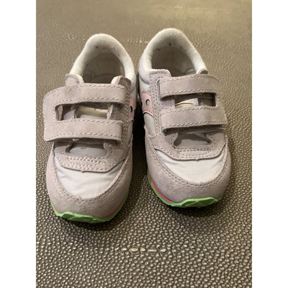 Saucony Velcro jazz low pro tennis shoes EUR 22 US 6 VGUC